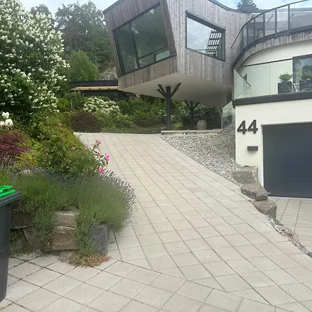 Casa vacanze New & Modern 70 Metres From The Fjord *