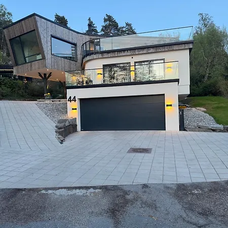 New & Modern 70 Metres From The Fjord *