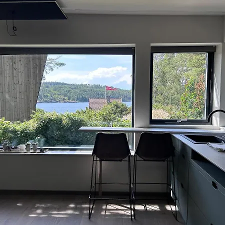 Casa vacanze New & Modern 70 Metres From The Fjord *